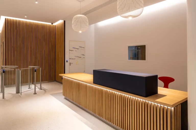 conception-realisation-renovation-accueil-dun-batiment-dentreprise