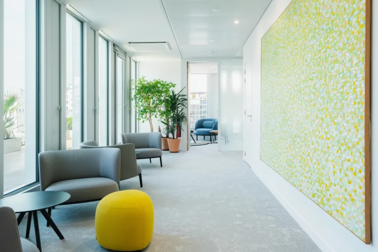 Couloirs du bâtiment après travaux