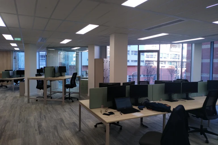 plateaux-de-bureaux-opération