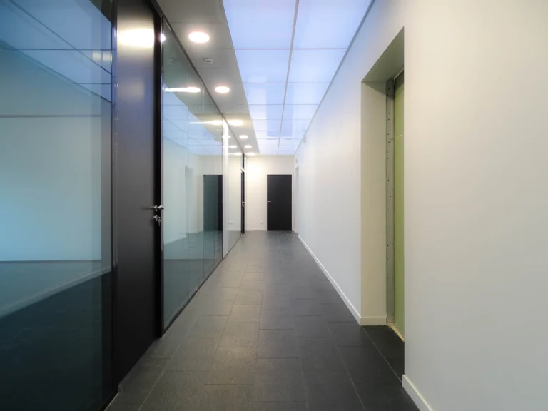Rénovation des espaces de travail d’un bâtiment industriel