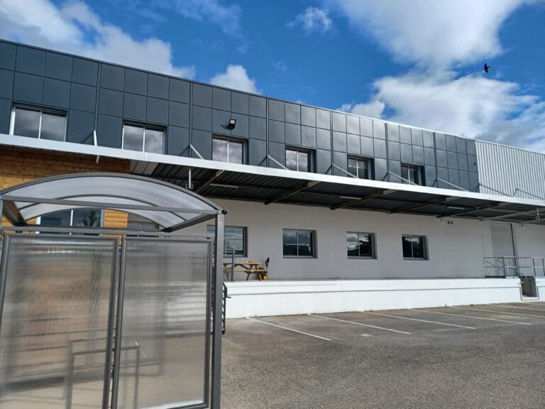 travaux-renovation-entrepot-logistique-batiment